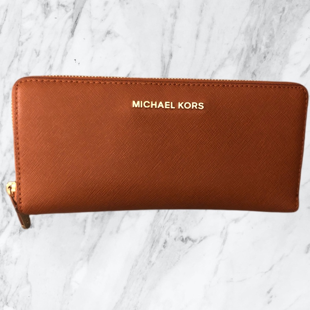 MICHAEL KORS Cross Grain Leather Continental Zip Around Accordion Wallet
